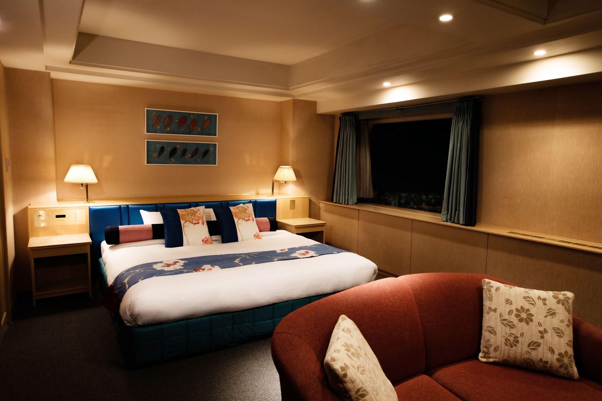 Hotel New Otani Hakata Fukuoka  Dış mekan fotoğraf A room on board