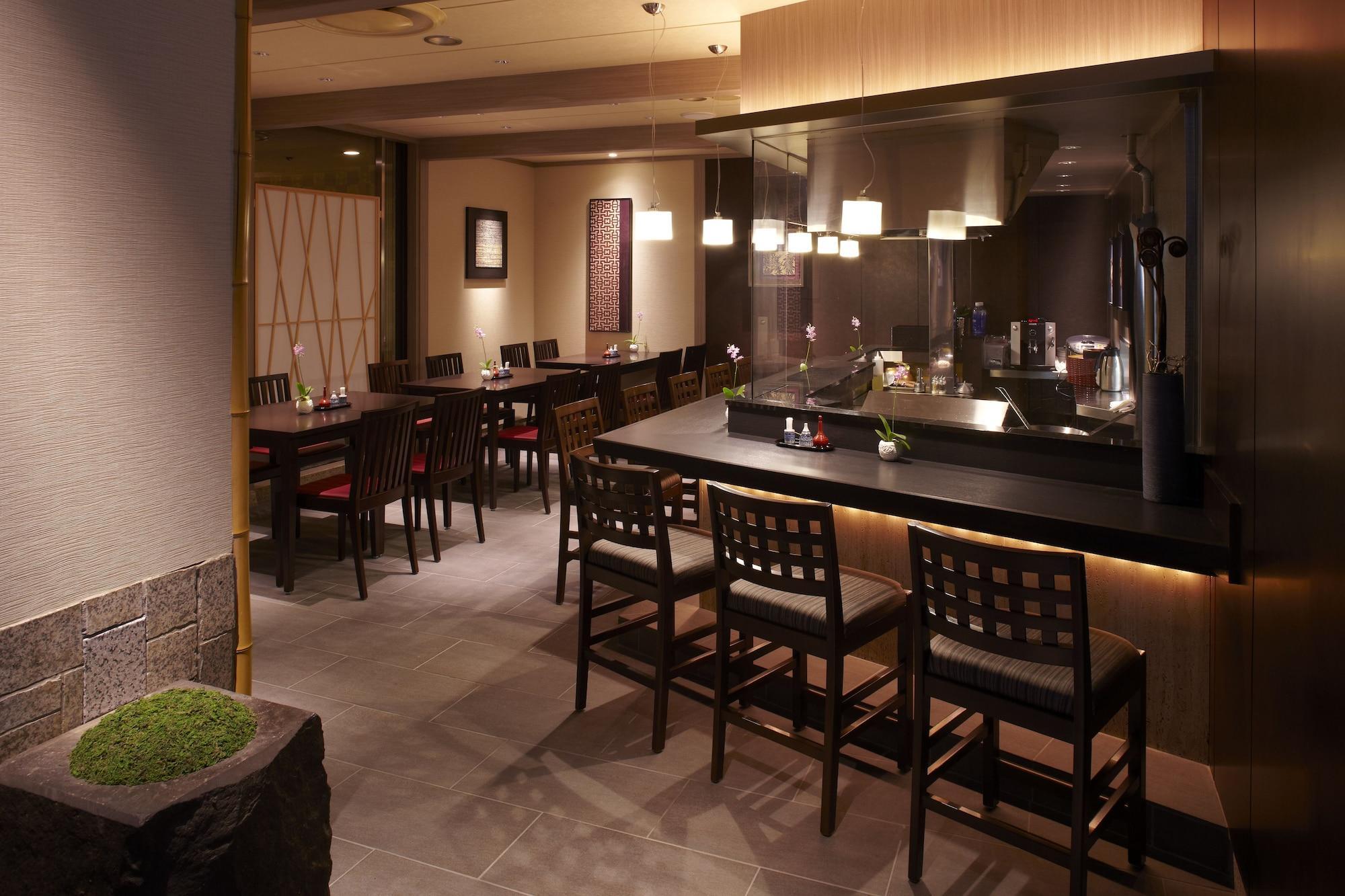Hotel New Otani Hakata Fukuoka  Dış mekan fotoğraf A restaurant in Tokyo