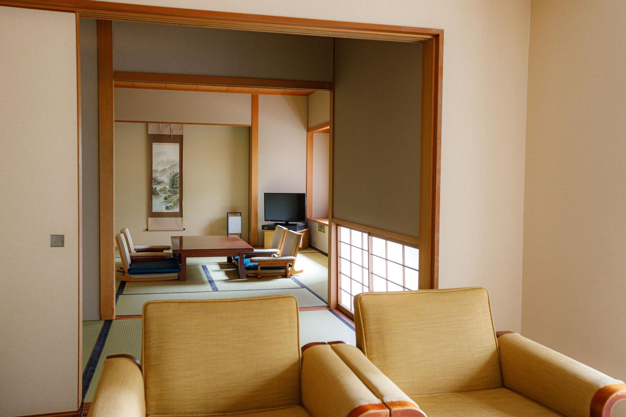 Hotel New Otani Hakata Fukuoka  Dış mekan fotoğraf A room at the Kyoto International Manga Museum