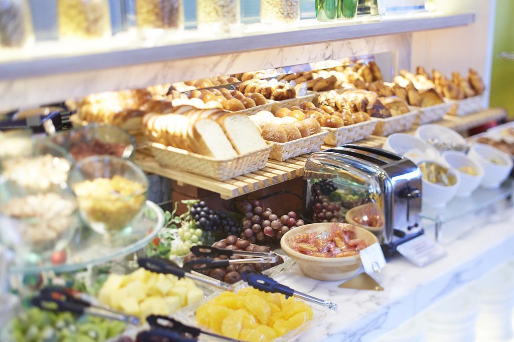 Hotel New Otani Hakata Fukuoka  Dış mekan fotoğraf A breakfast buffet